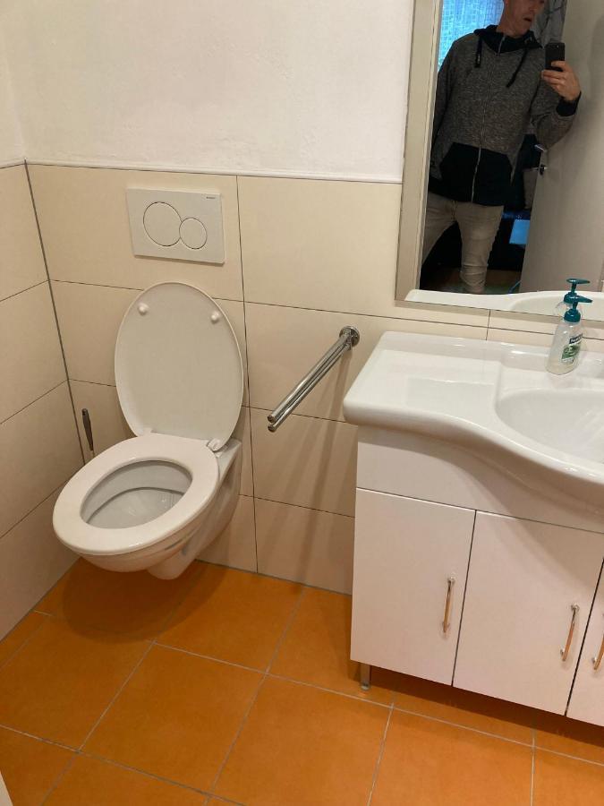 Heurigenbar Leilighet Feldkirchen an der Donau Eksteriør bilde